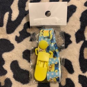 ✨3/$12✨Minions Pacifier Clip
